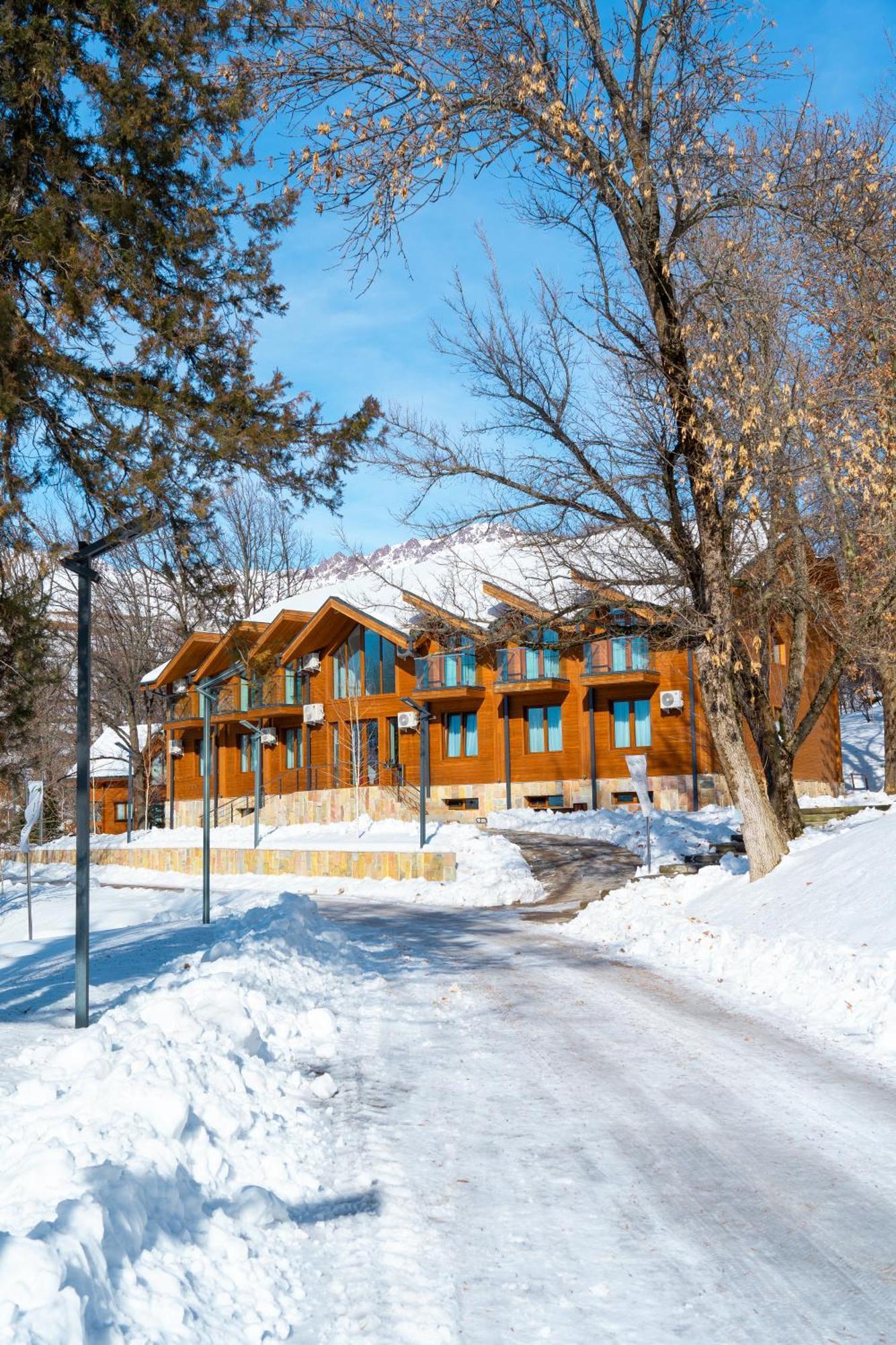 Green Hills Resort Uzbekistan Chimbaylyk Buitenkant foto